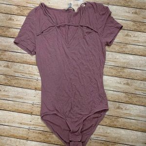 V neck ribbed bodysuit